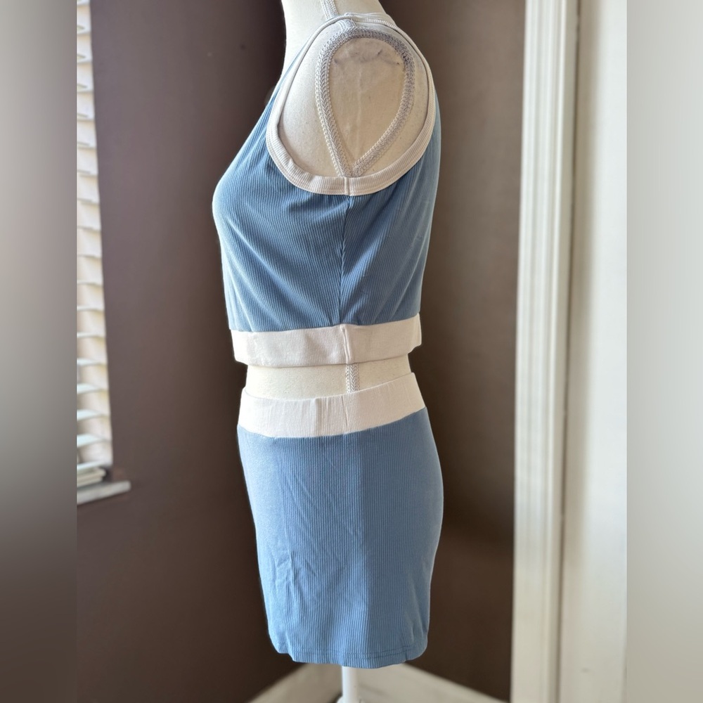 Powder Blue Lounge Set - Picture 4 of 10
